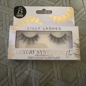 Lilly Lashes Luxury Synthetic Lite Lashes, Allure Style, NWT